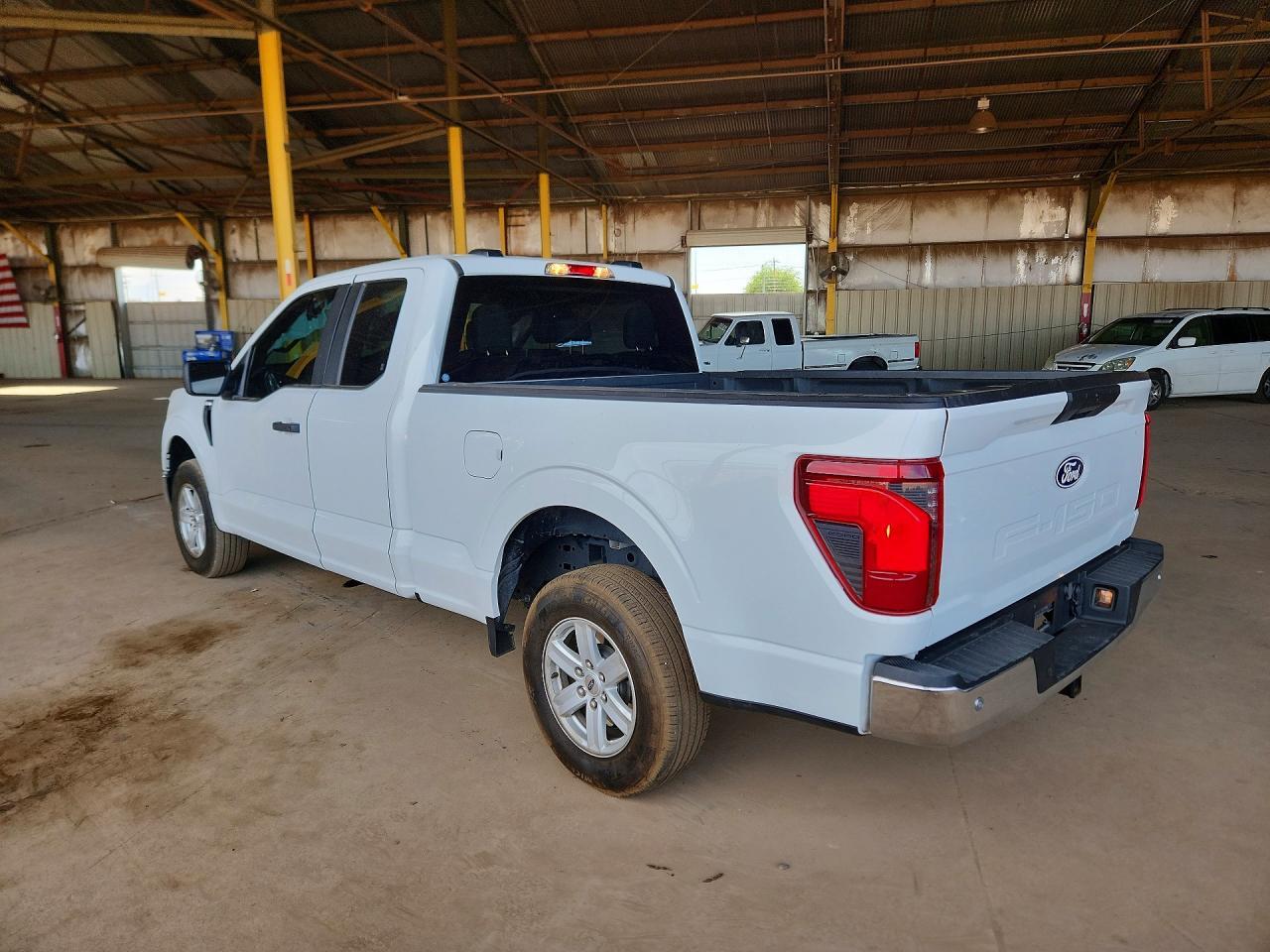 2024 FORD F-150 Lightning