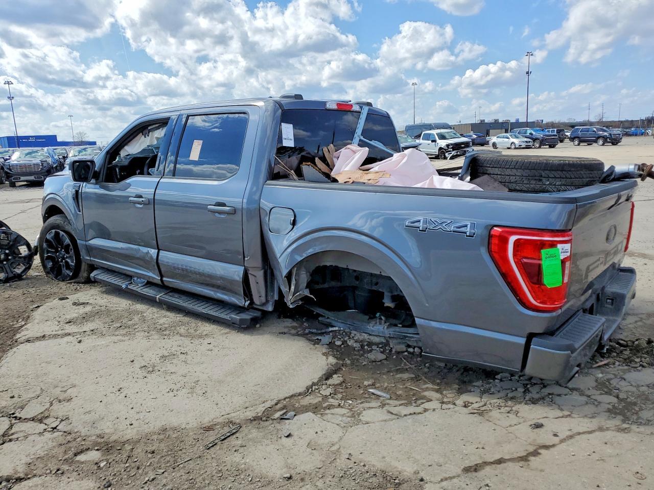 2022 FORD F-150 Lightning