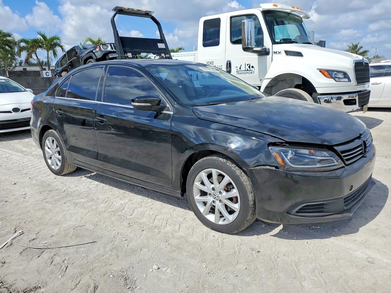 2014 VOLKSWAGEN JETTA