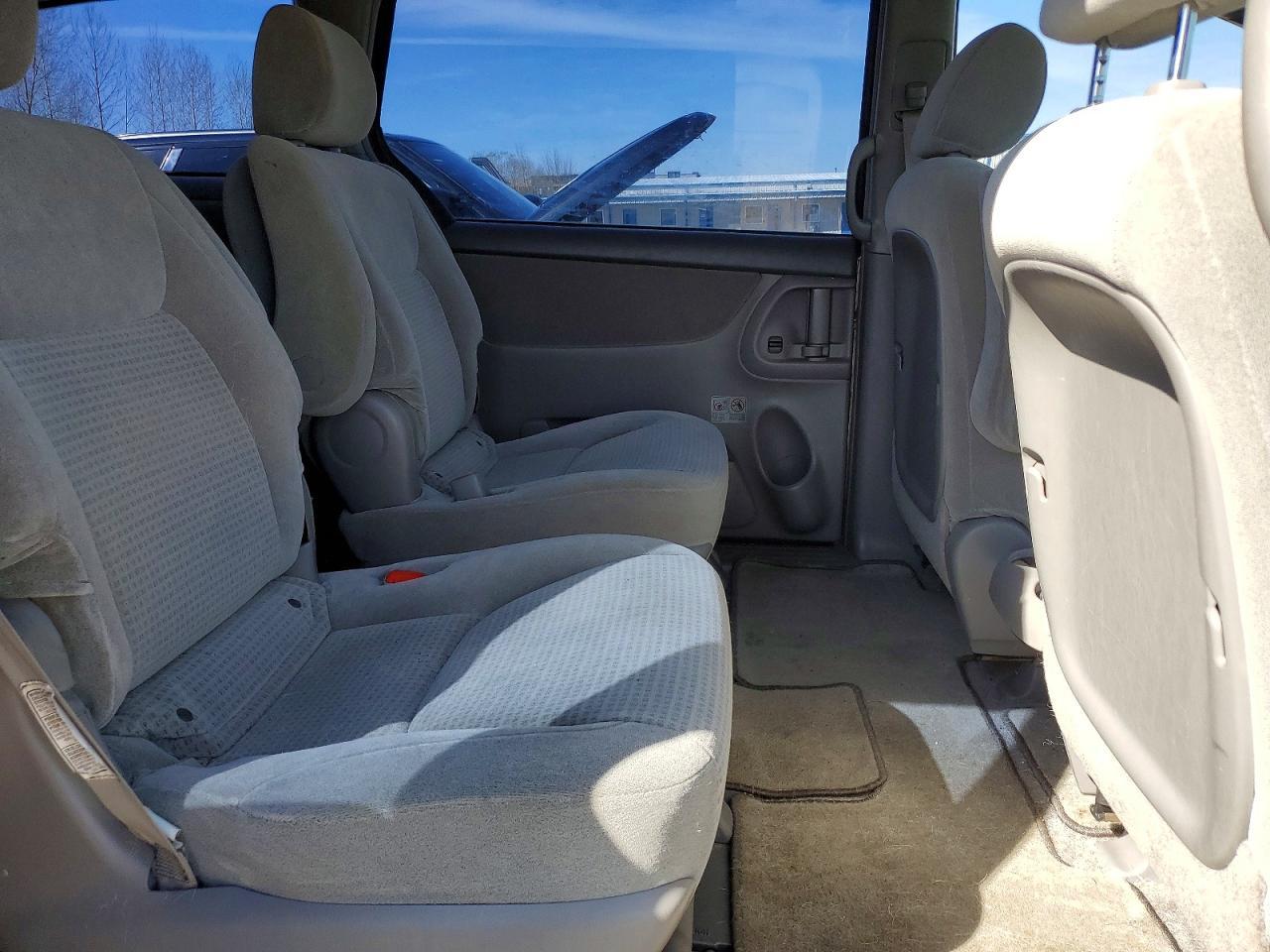 2007 TOYOTA SIENNA