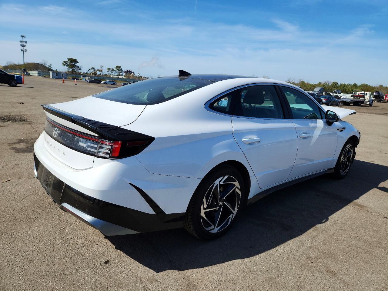2025 HYUNDAI SONATA