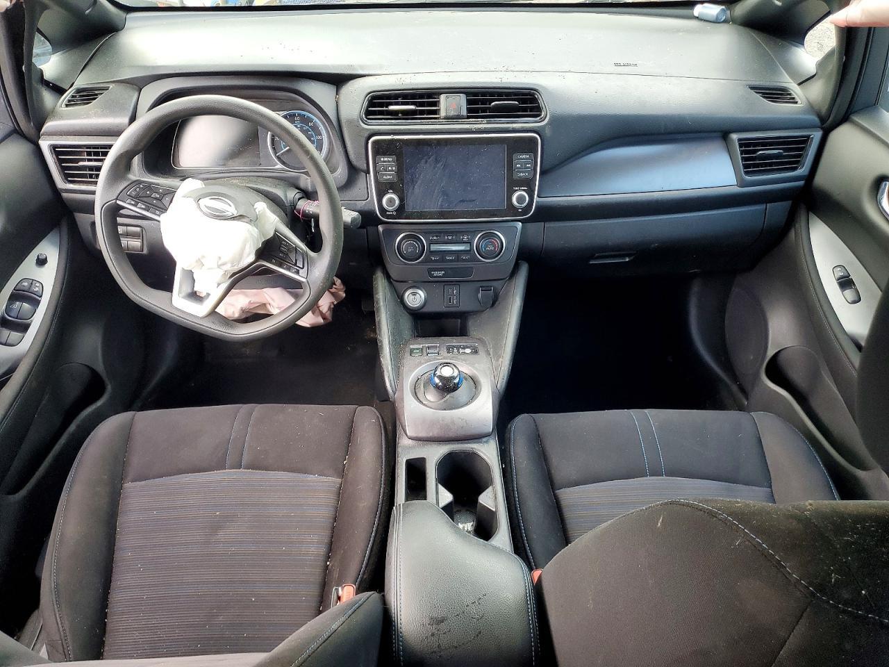 2023 NISSAN LEAF