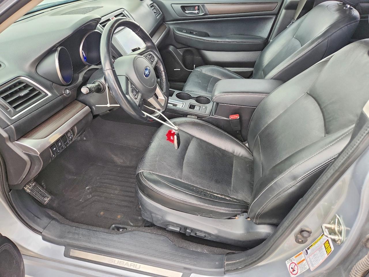 2016 SUBARU Legacy