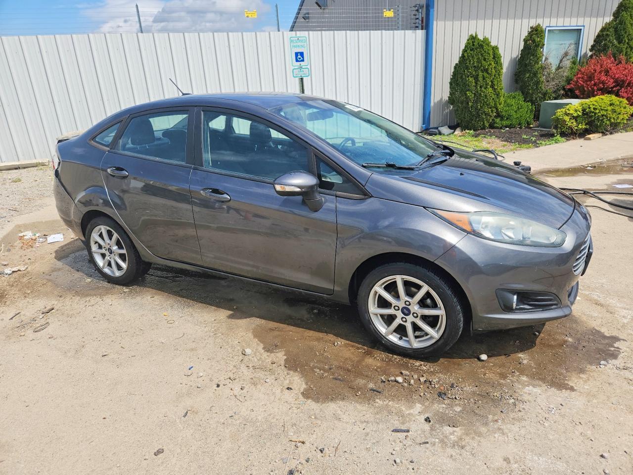 2016 FORD Fiesta