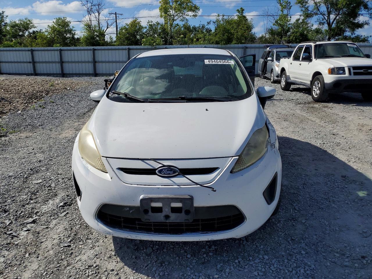2011 FORD Fiesta