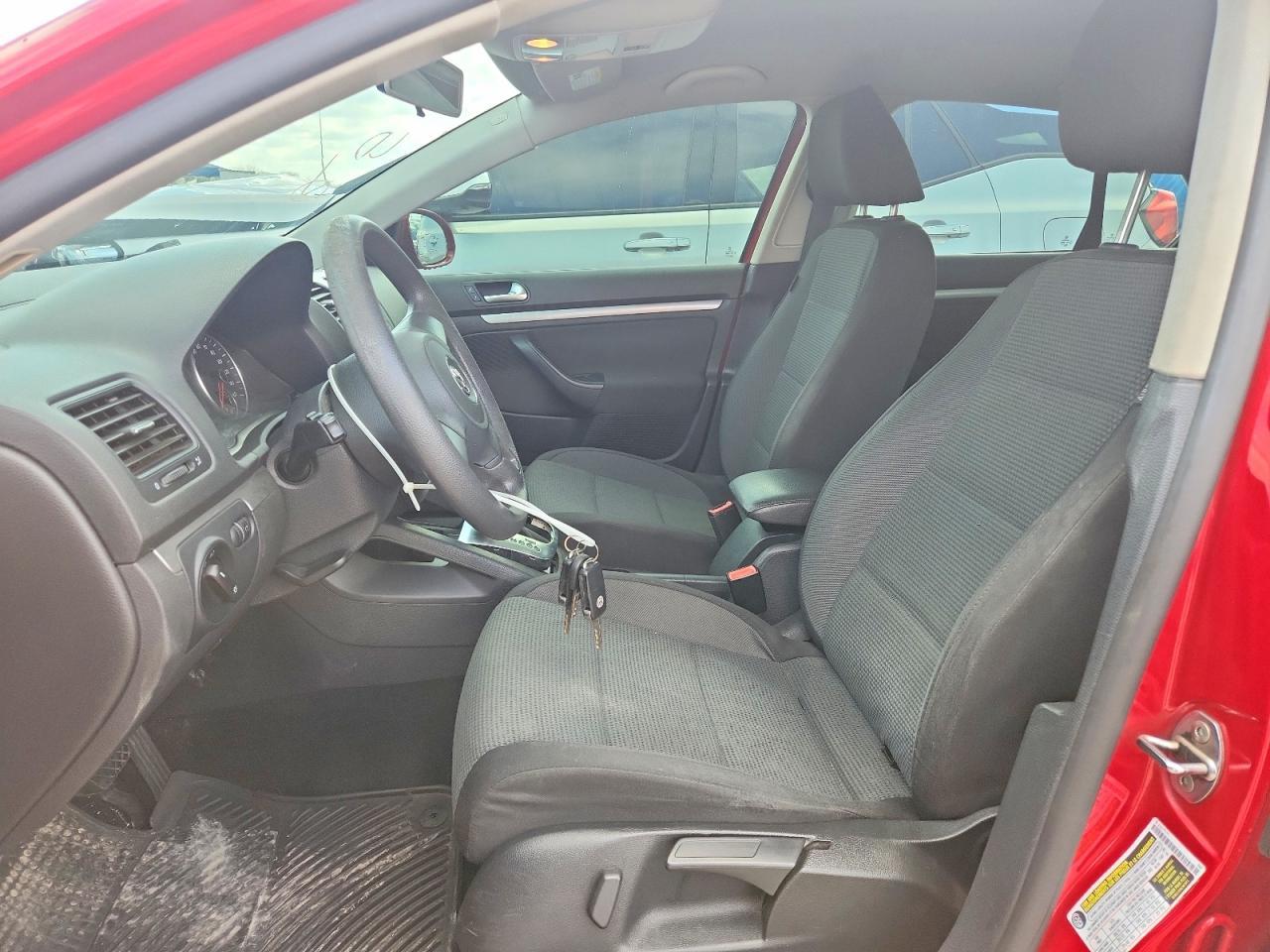 2010 VOLKSWAGEN JETTA