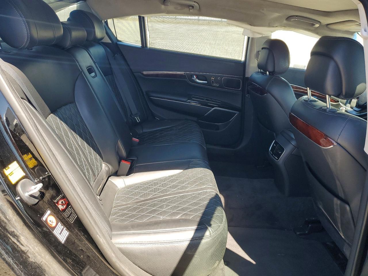 2017 KIA K900