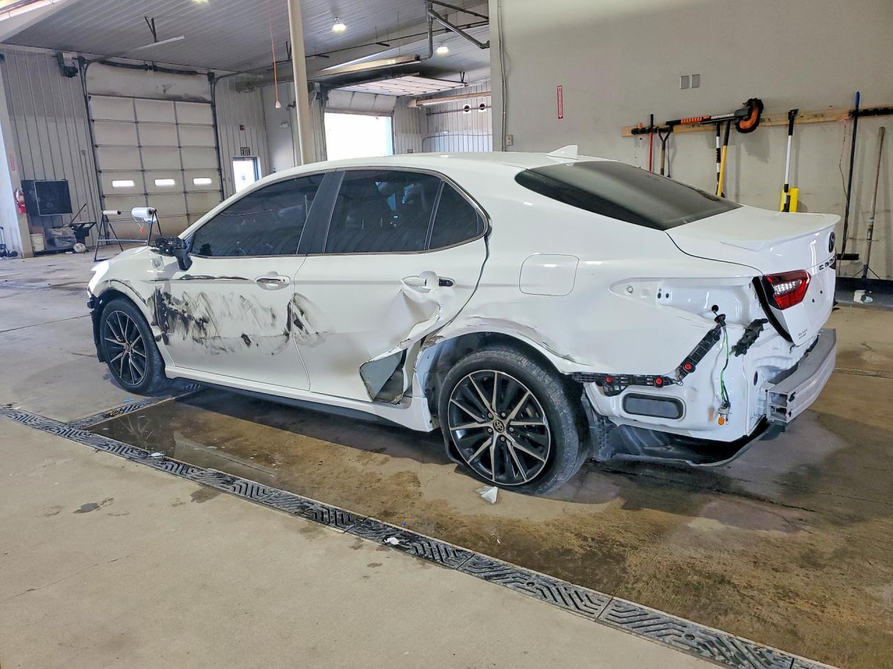 2024 TOYOTA CAMRY