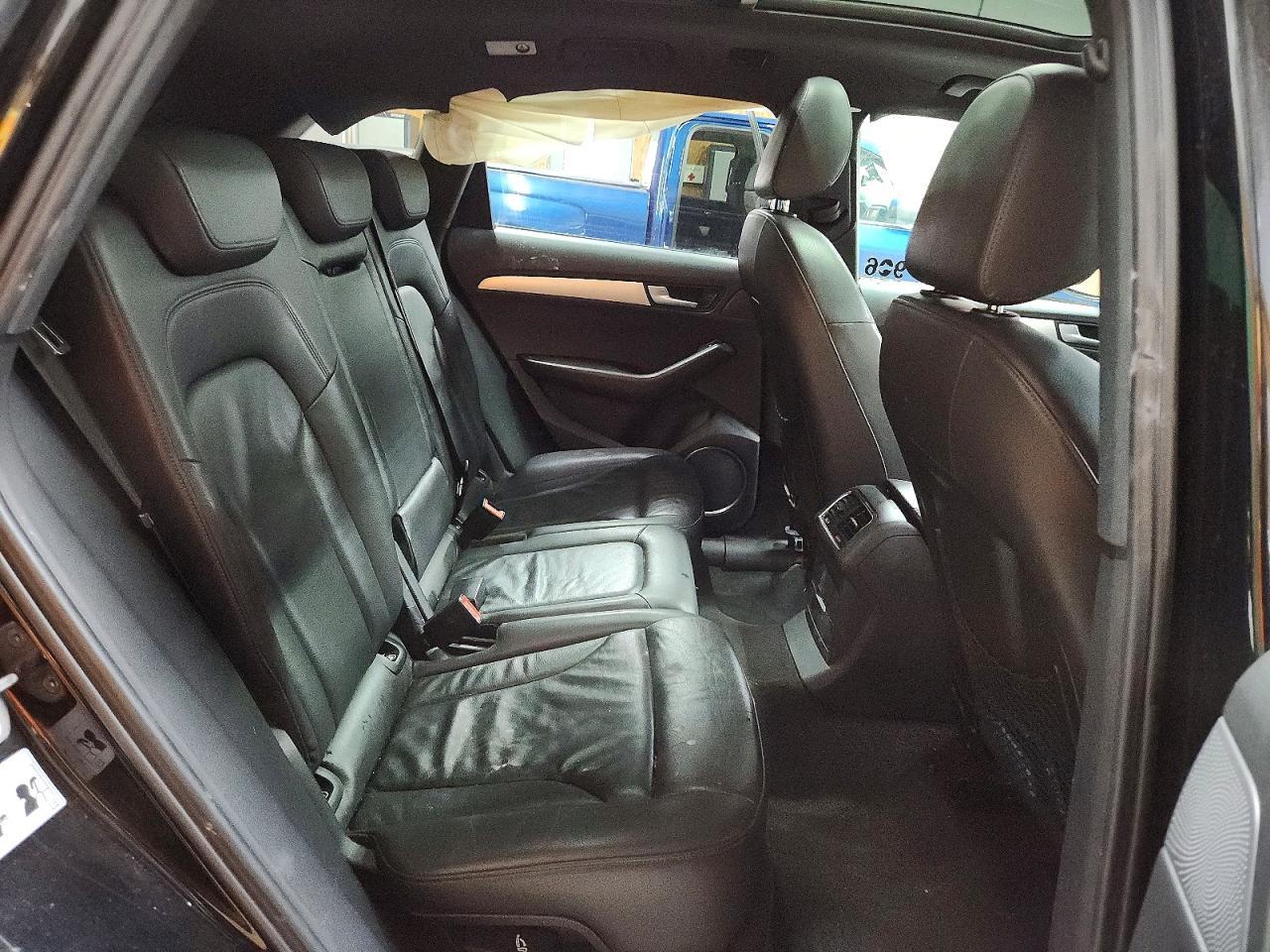 2010 AUDI Q5
