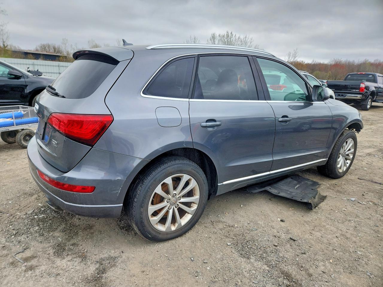2013 AUDI Q5