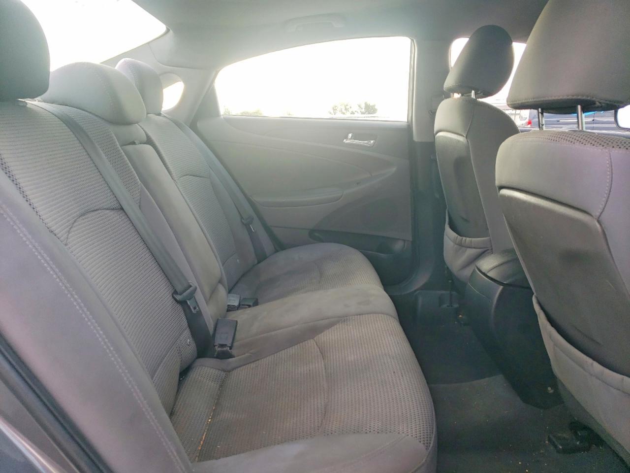 2011 HYUNDAI SONATA