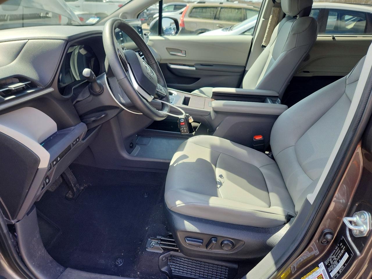 2024 TOYOTA SIENNA