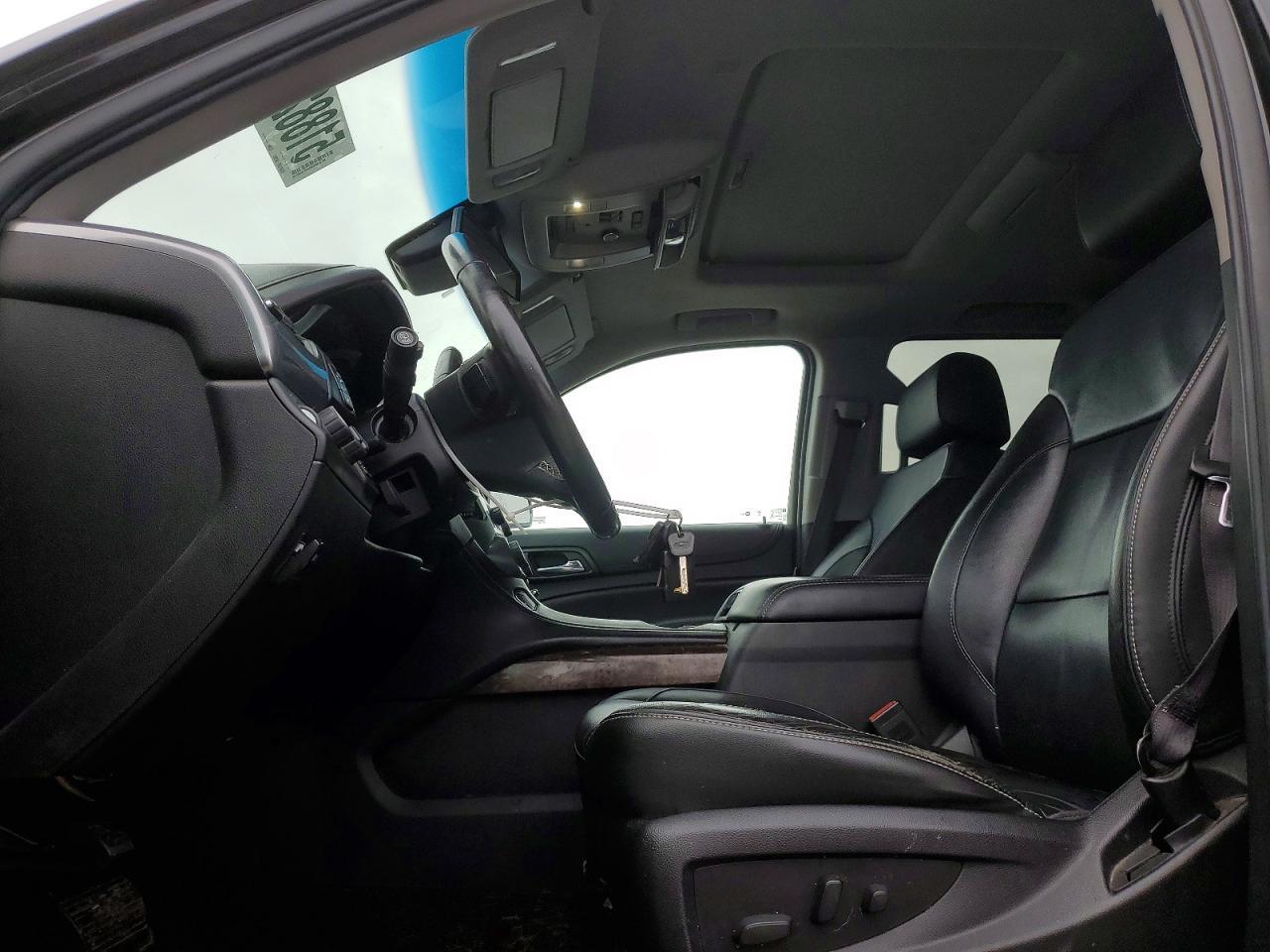 2016 CHEVROLET Suburban