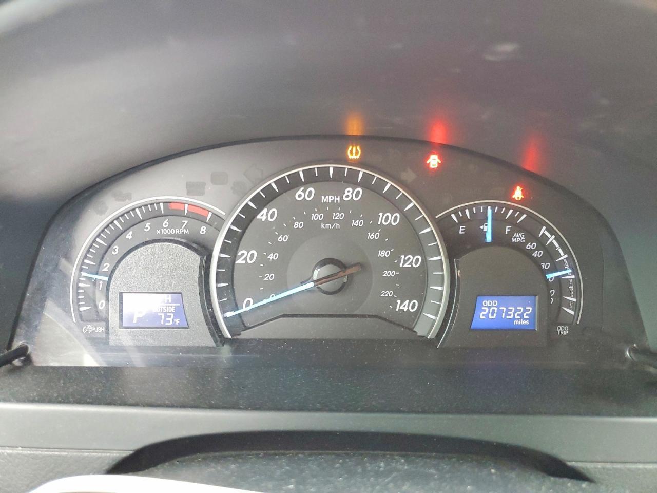 2014 TOYOTA CAMRY