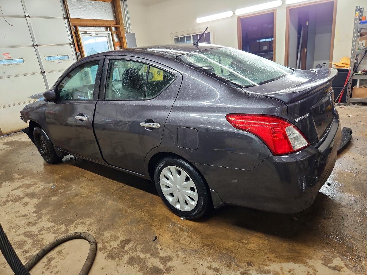 2015 NISSAN VERSA