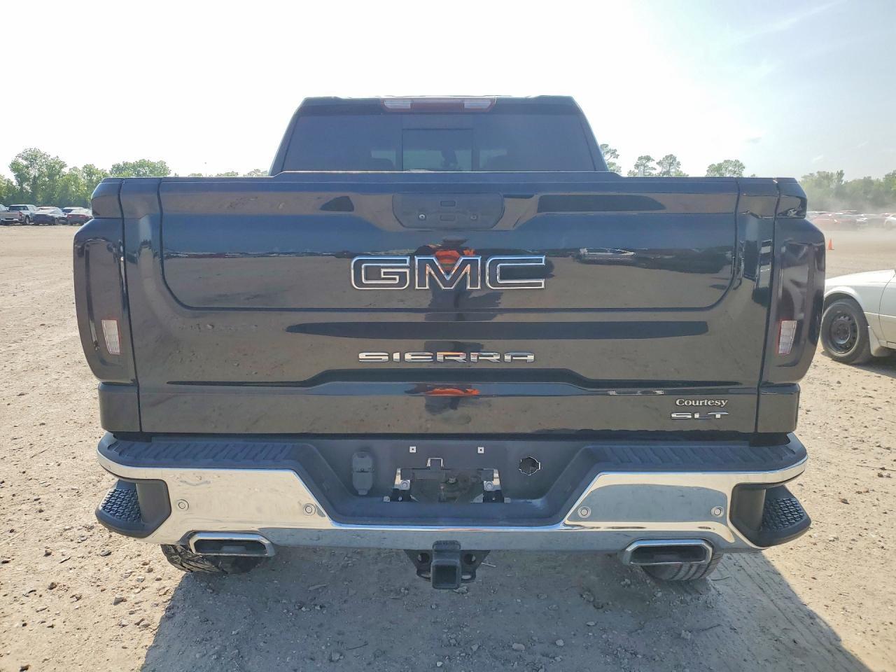 2022 GMC Sierra