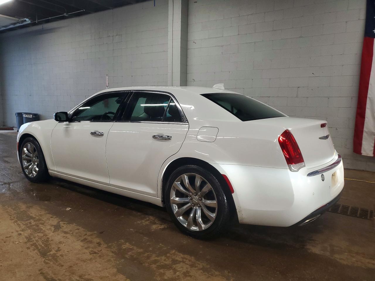 2018 CHRYSLER 300