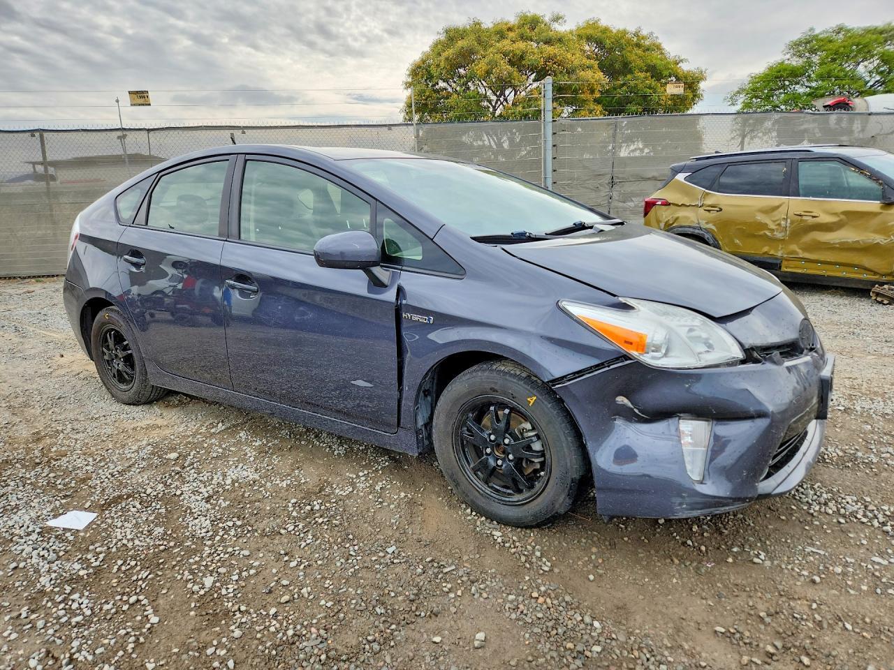 2012 TOYOTA PRIUS