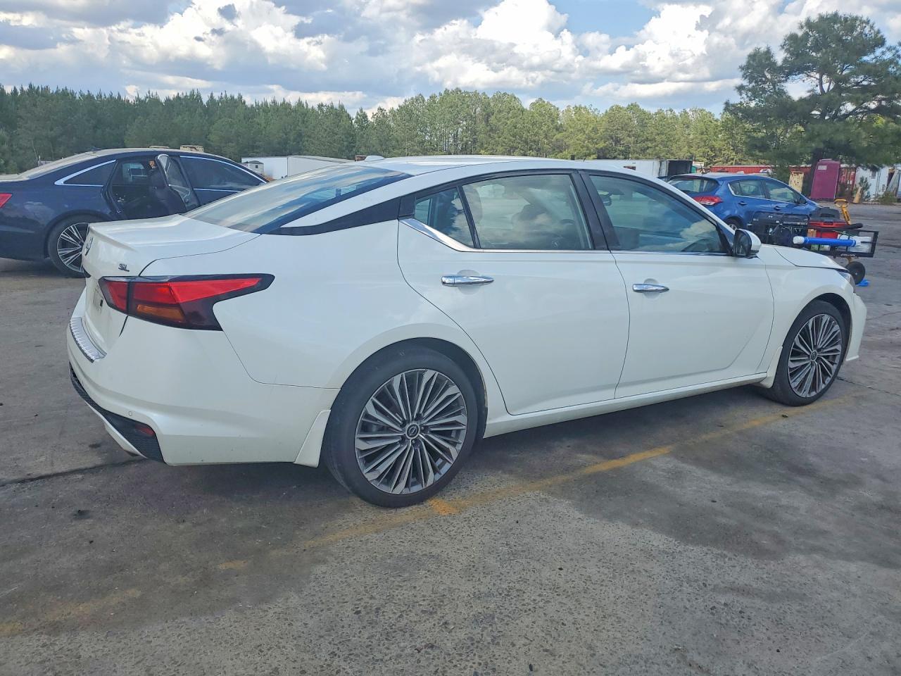 2023 NISSAN ALTIMA