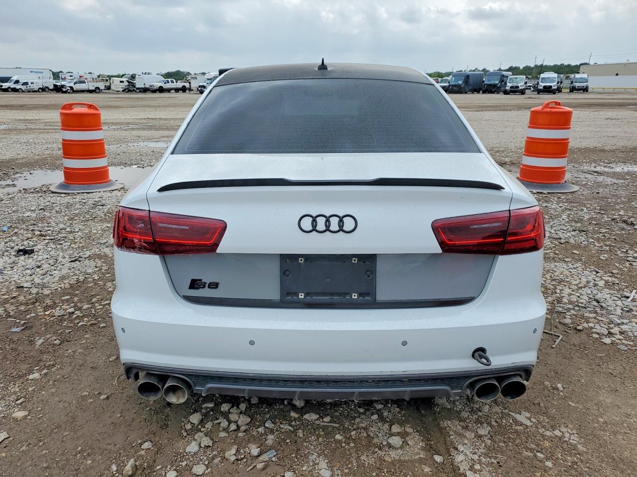 2016 AUDI S6