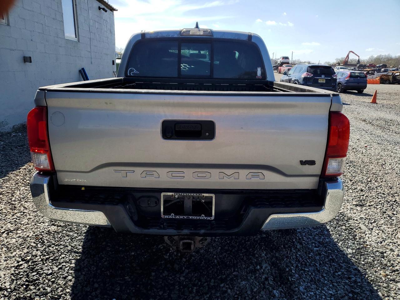 2016 TOYOTA TACOMA