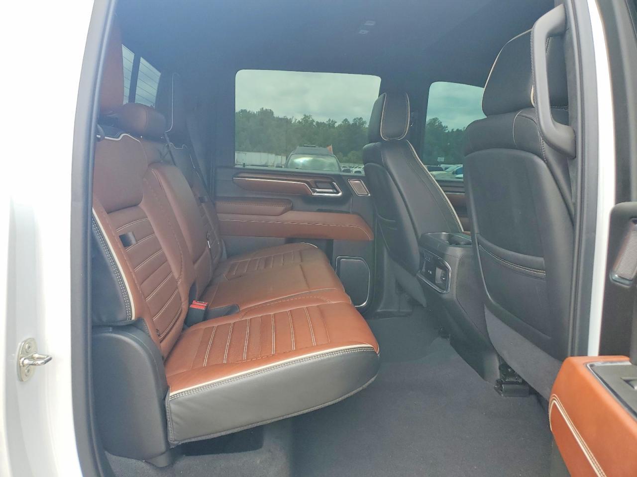 2024 GMC Sierra