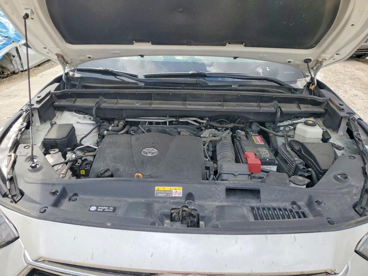 2022 TOYOTA HIGHLANDER