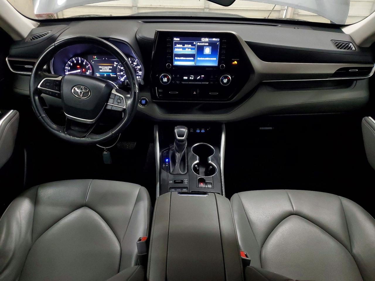 2022 TOYOTA HIGHLANDER