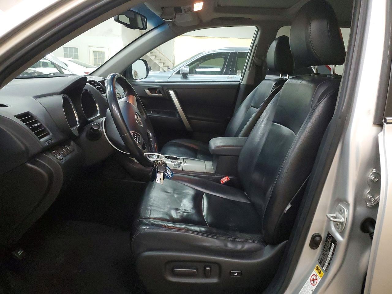 2013 TOYOTA HIGHLANDER