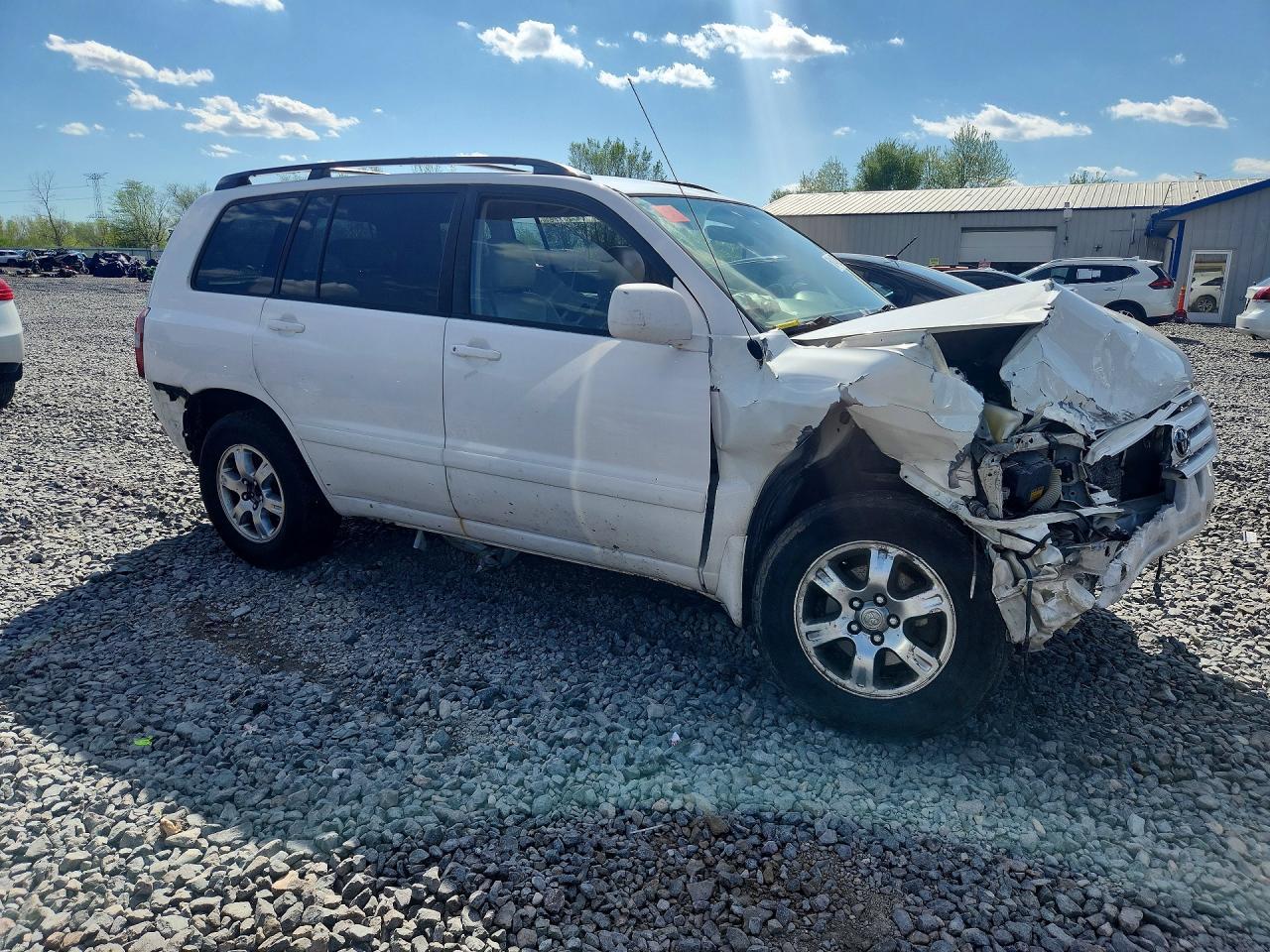2004 TOYOTA HIGHLANDER