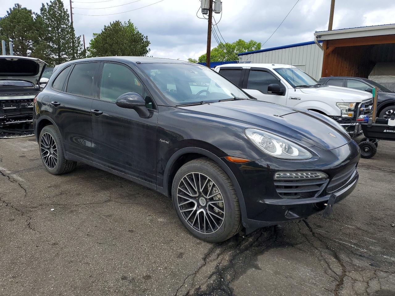 2011 PORSCHE CAYENNE