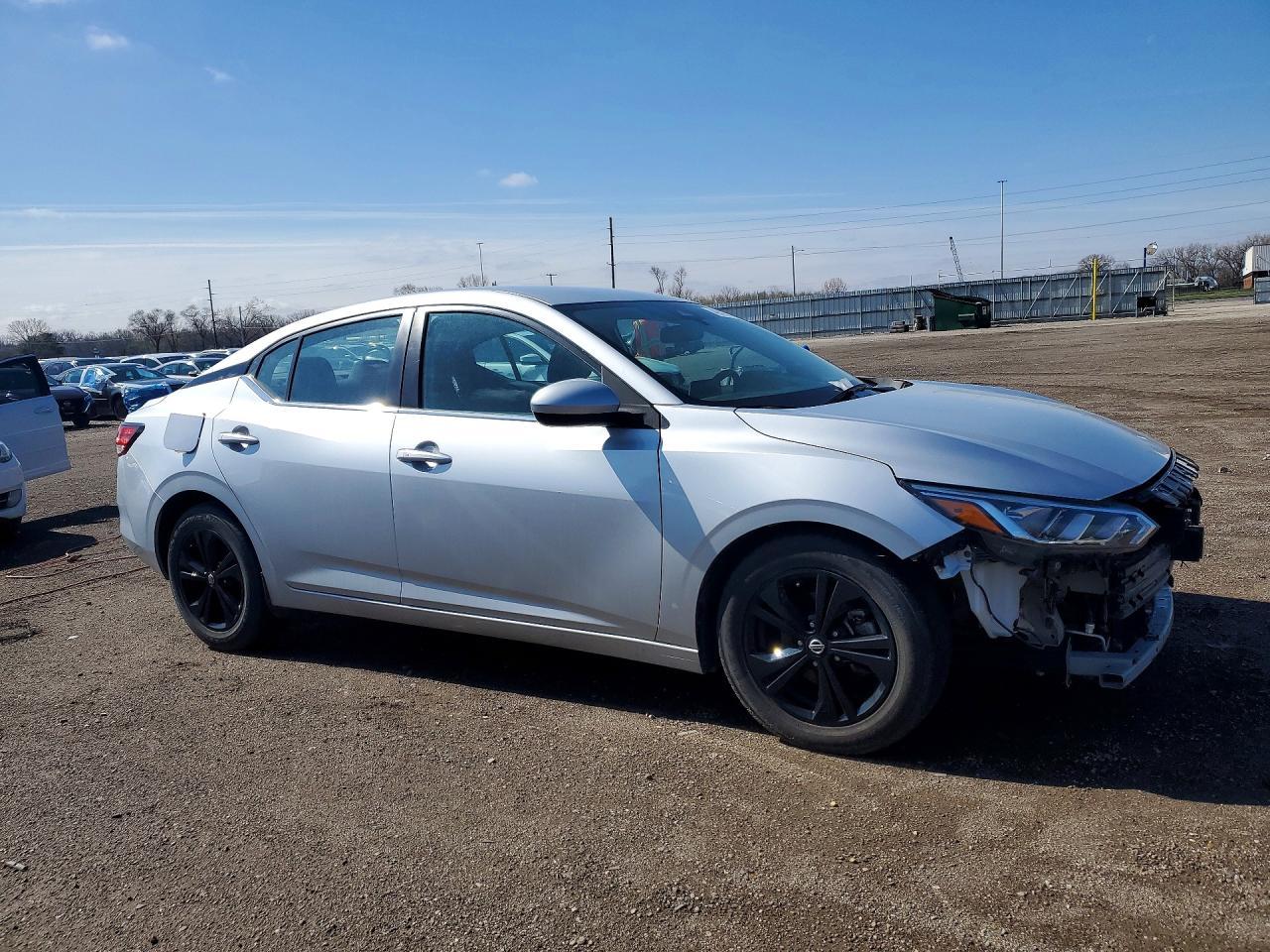 2022 NISSAN SENTRA