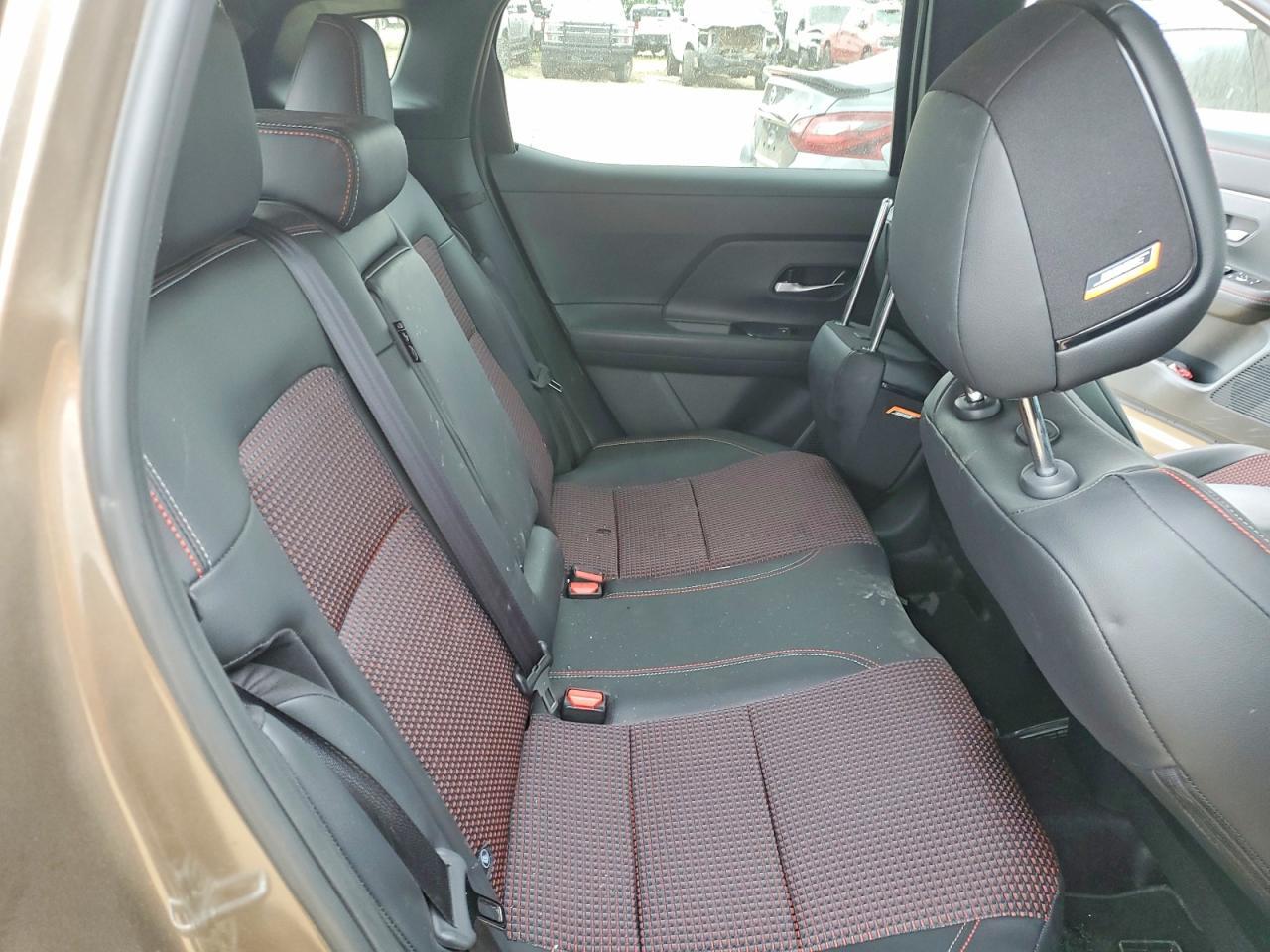 2026 NISSAN KICKS