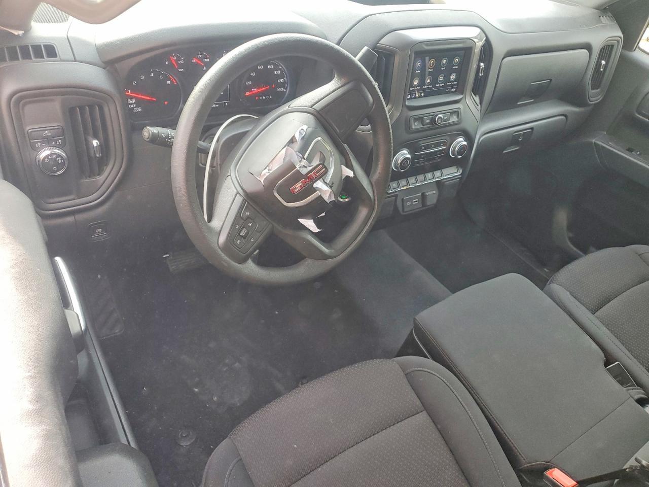 2025 GMC Sierra