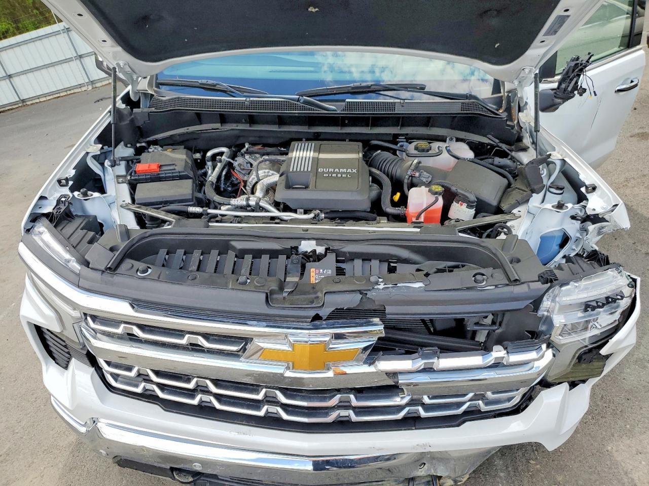 2025 CHEVROLET Silverado