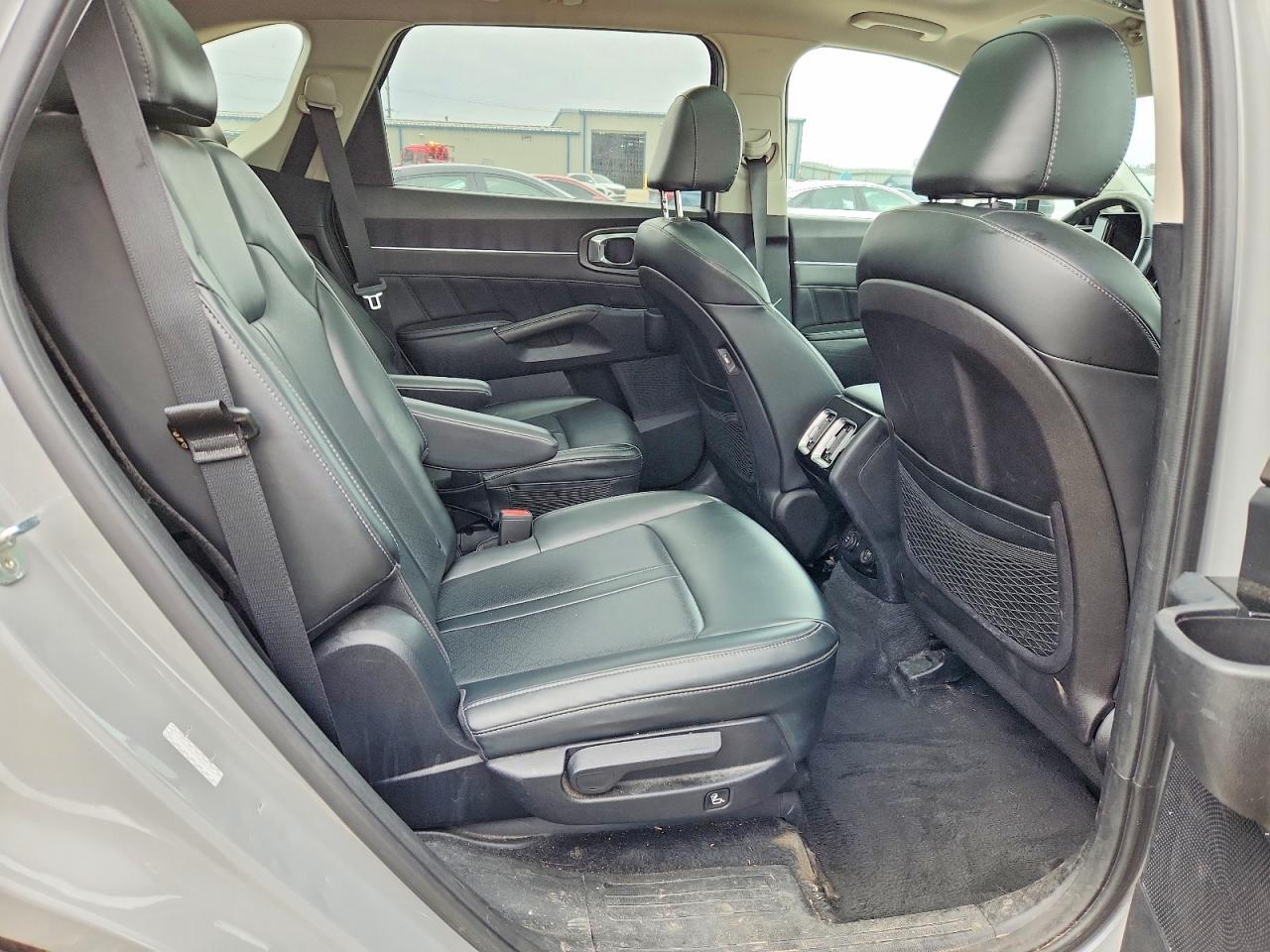 2022 KIA SORENTO