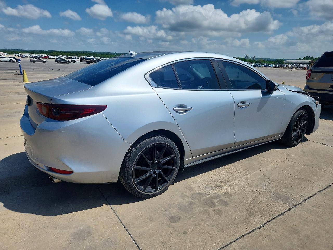 2019 MAZDA 3