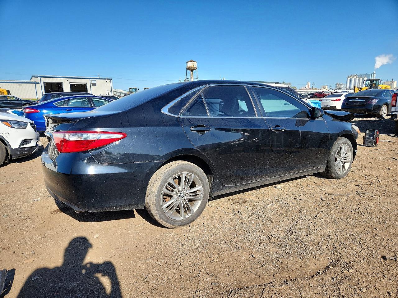 2016 TOYOTA CAMRY