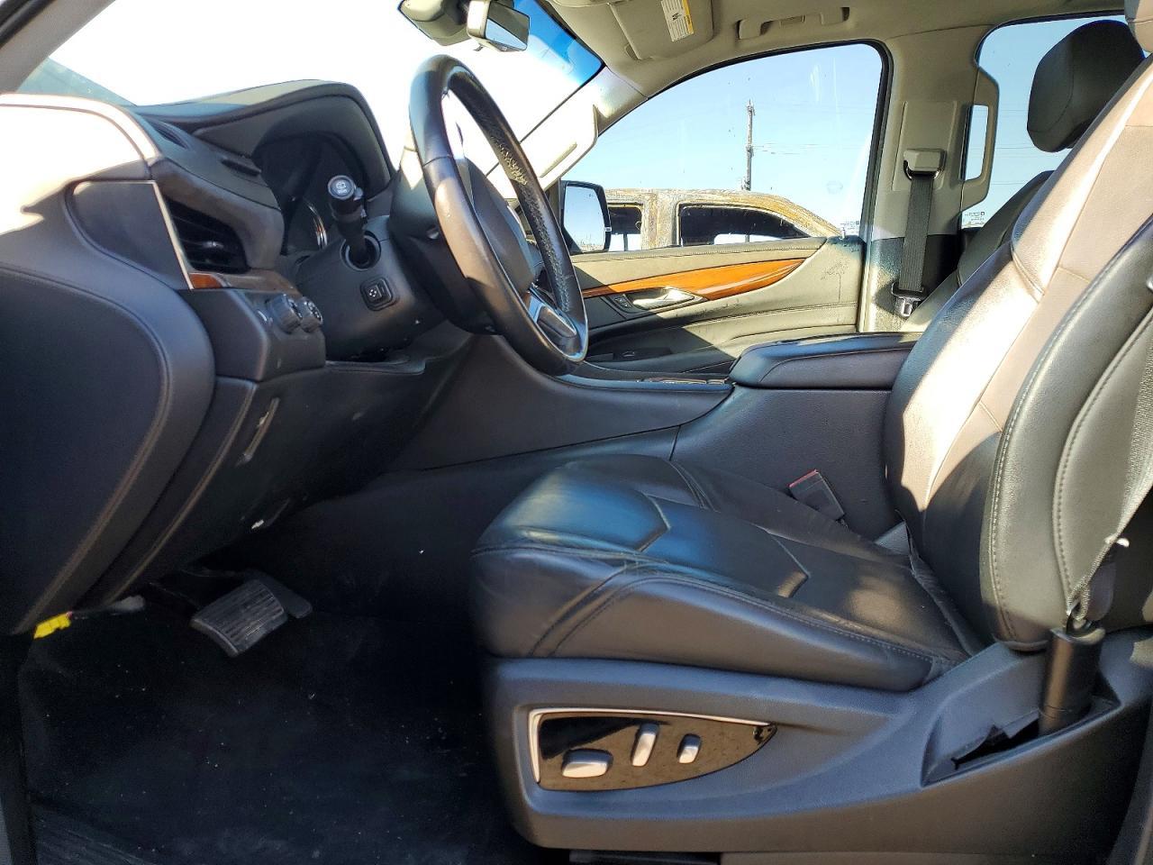 2018 CADILLAC Escalade ESV