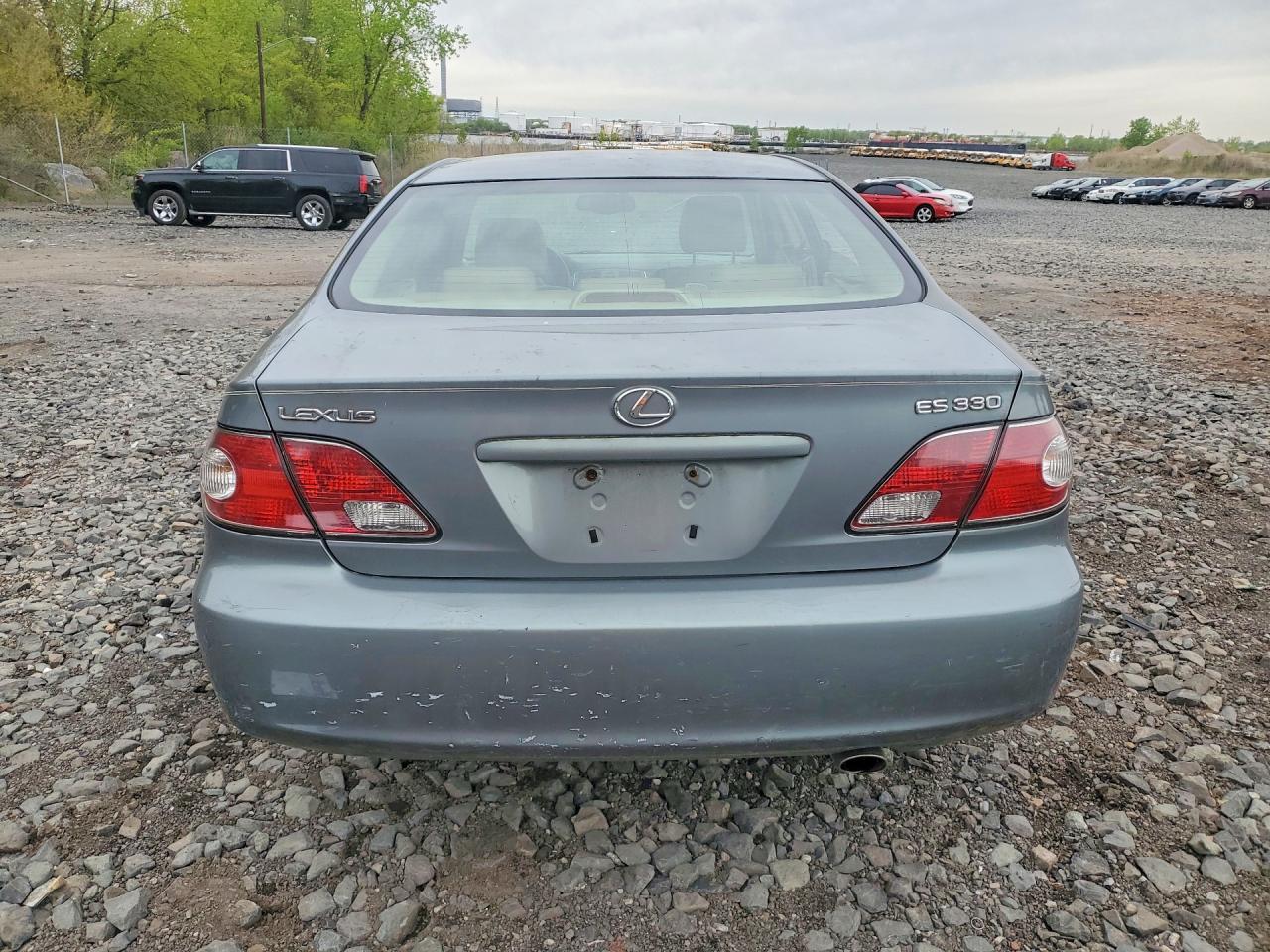 2004 LEXUS ES 330