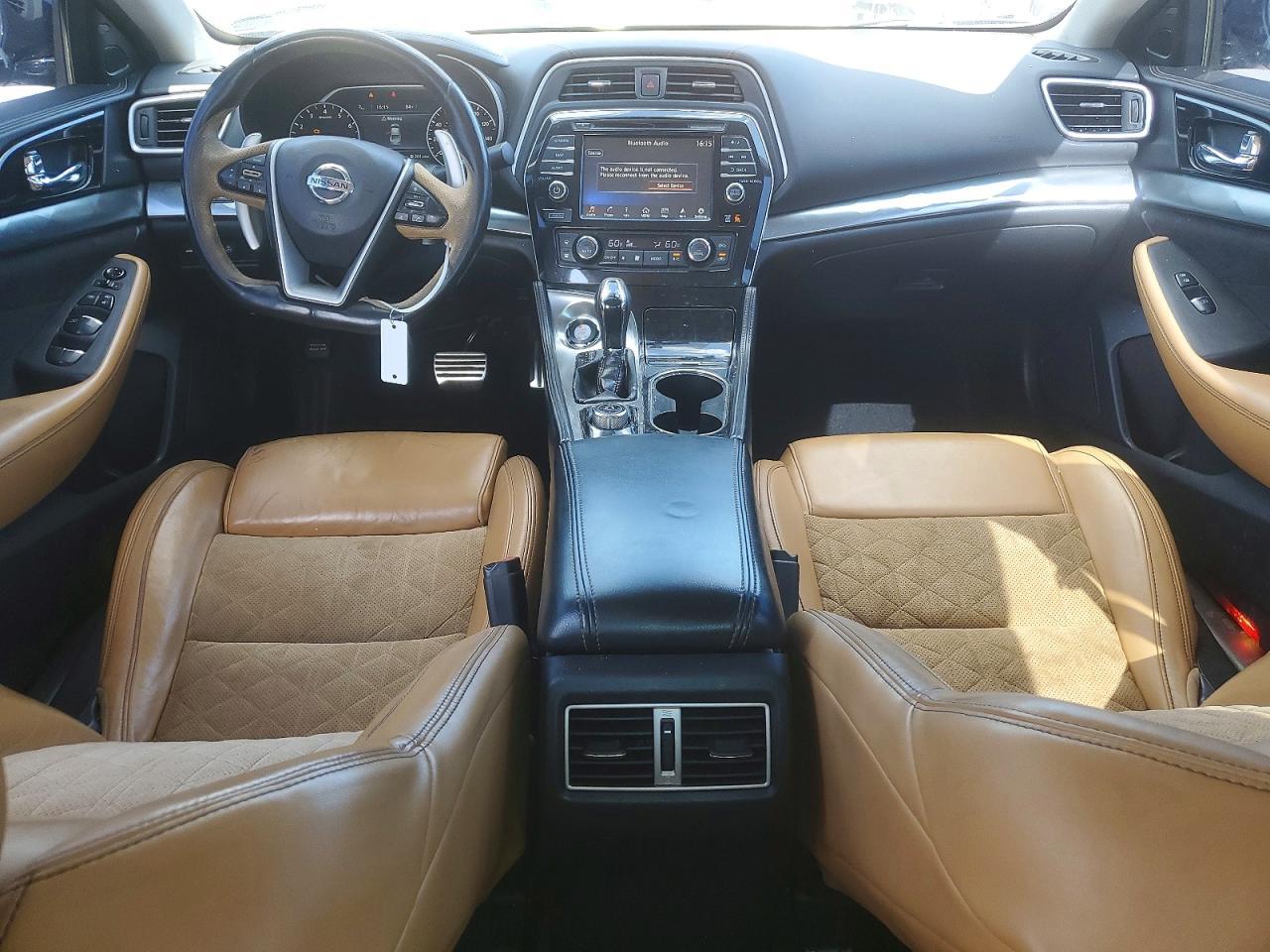 2016 NISSAN Maxima