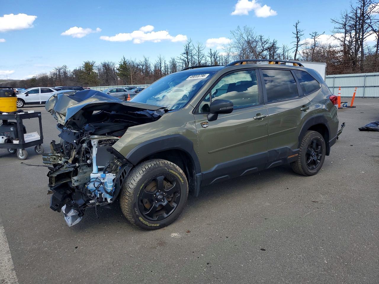 2022 SUBARU FORESTER