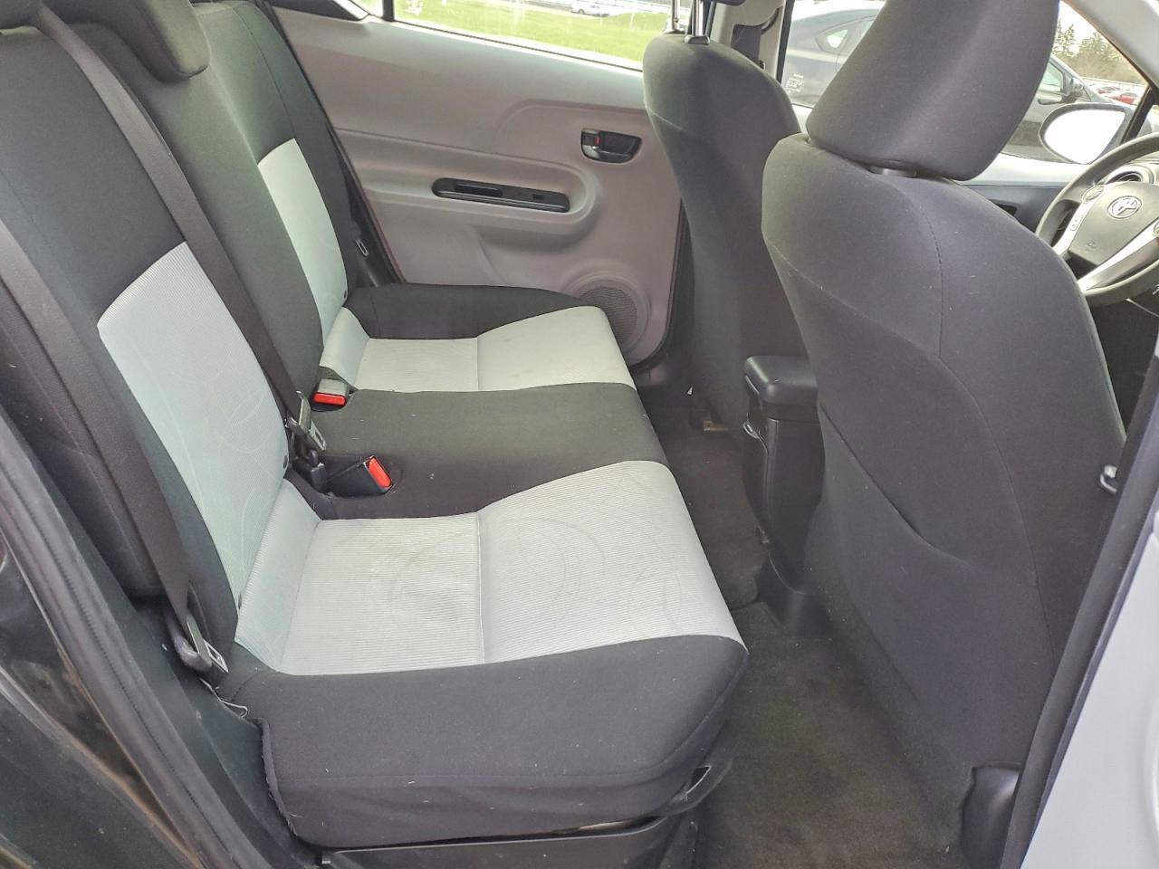 2012 TOYOTA Prius c