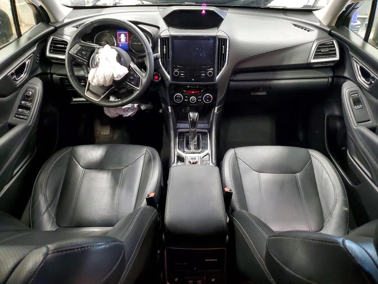 2022 SUBARU FORESTER
