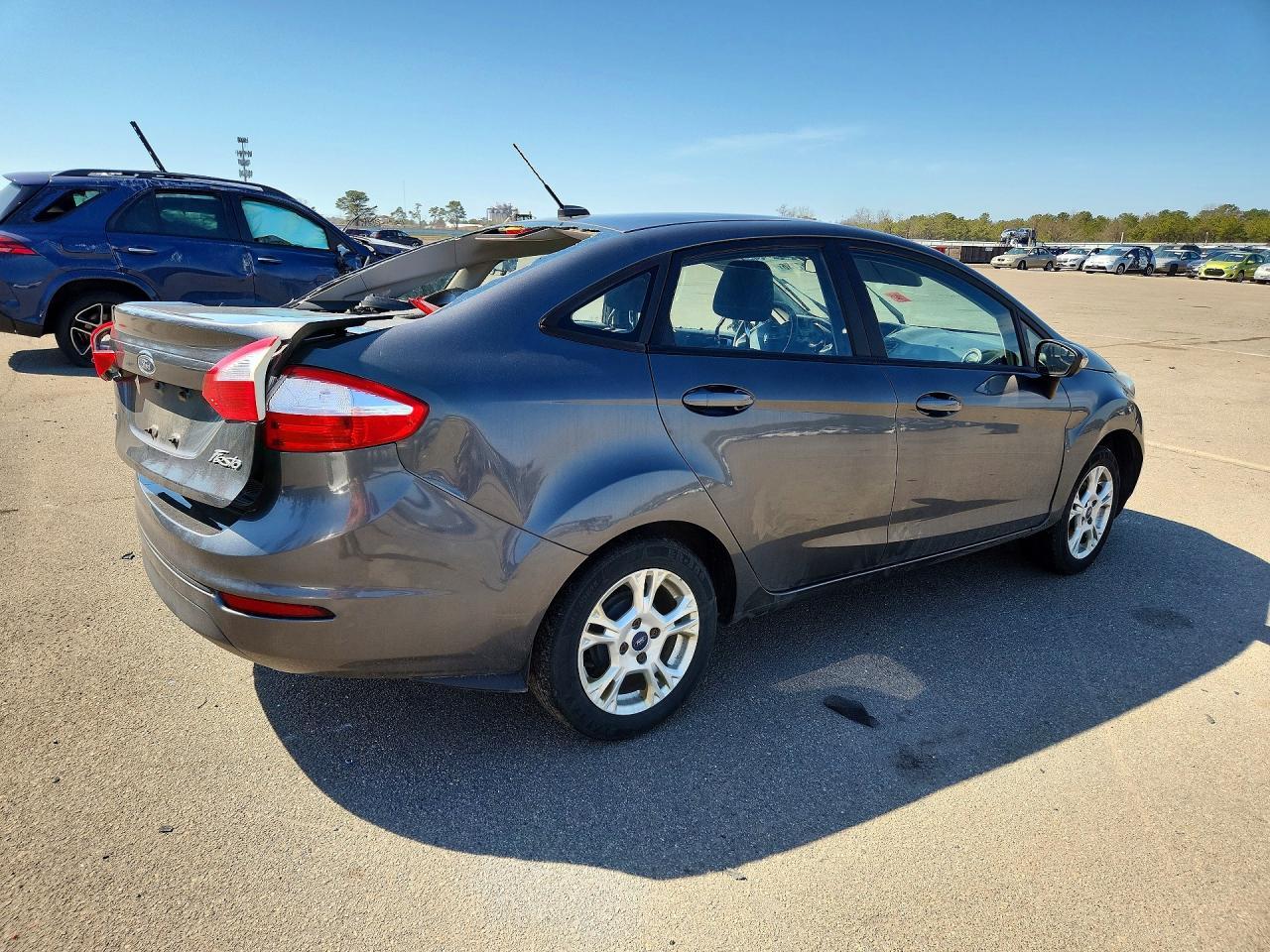 2016 FORD Fiesta
