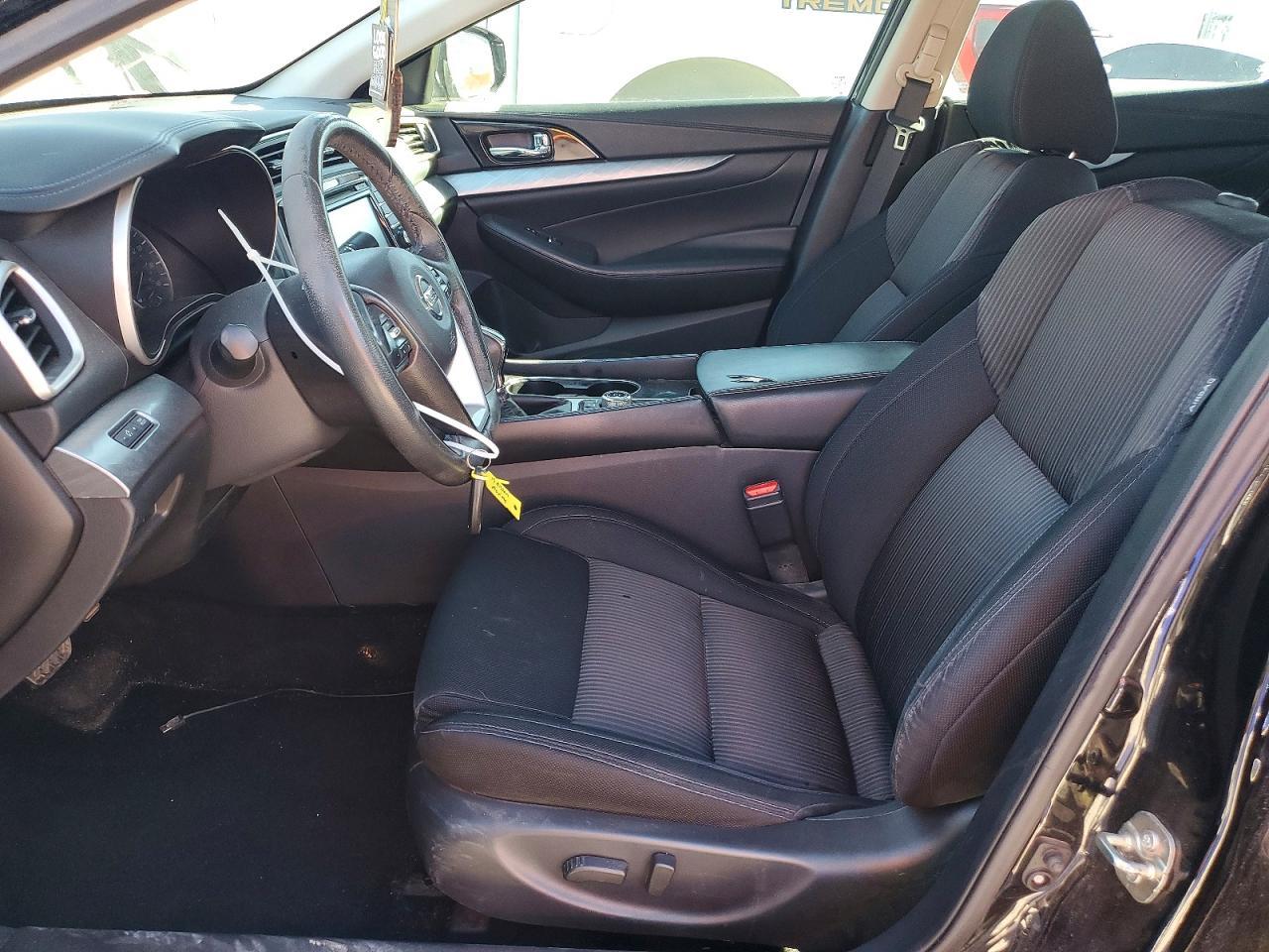 2017 NISSAN Maxima