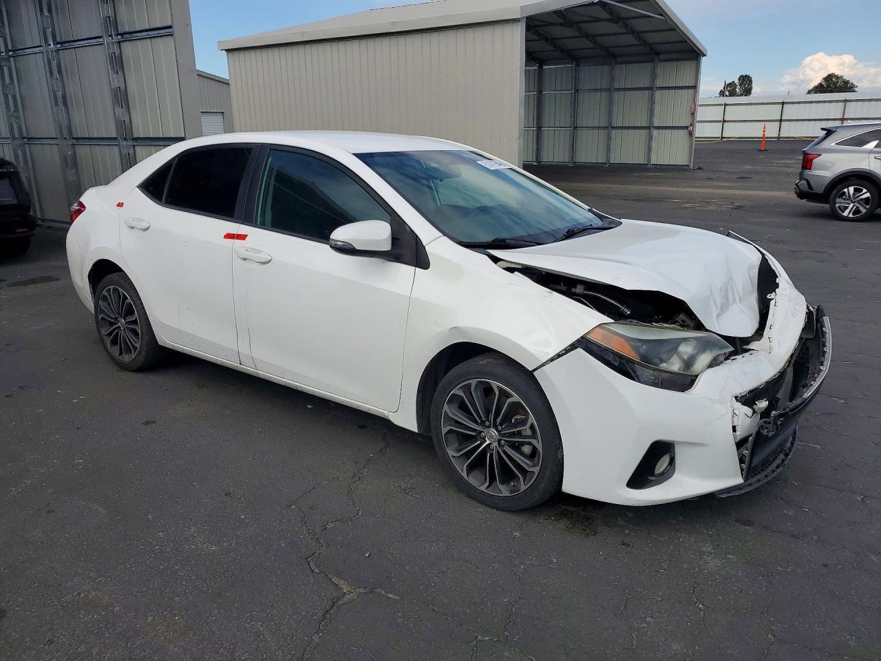 2015 TOYOTA COROLLA