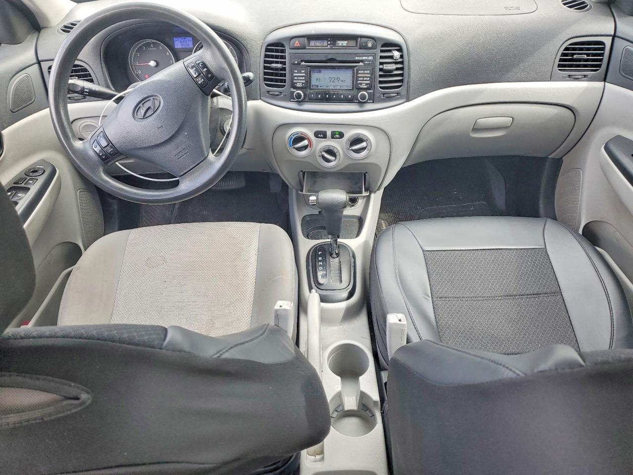 2011 HYUNDAI ACCENT