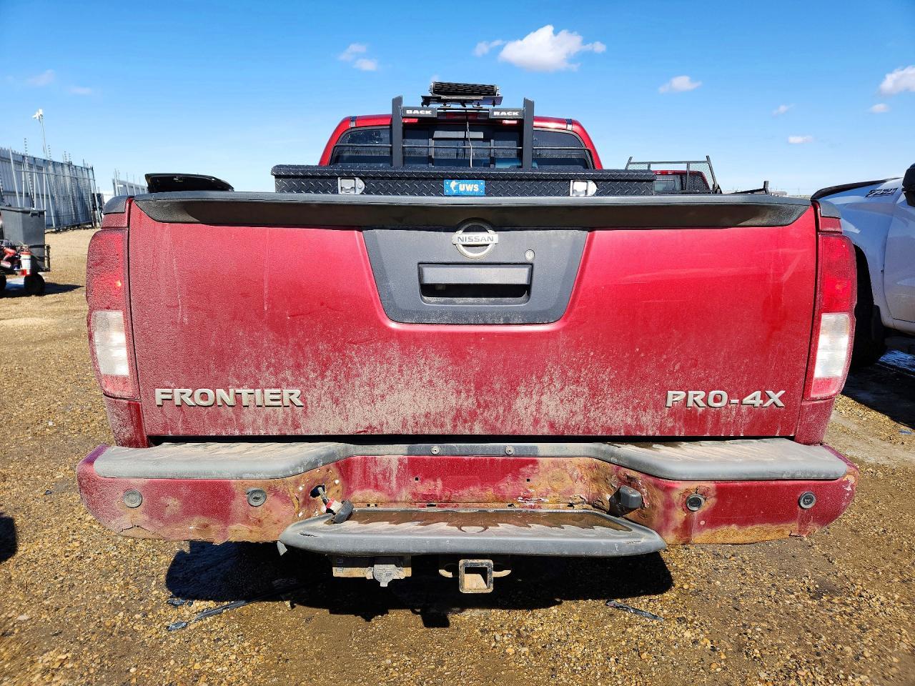2015 NISSAN Frontier