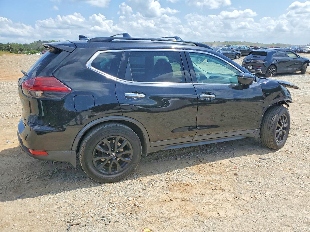2018 NISSAN ROGUE